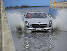 Mercedes SLS AMG Roadster