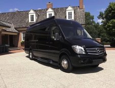 Mercedes Sprinter de la Ultimate Toys