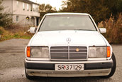 Mercedes-ul W124 cu peste 3.4 milioane kilometri la bord