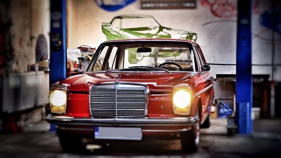 Mercedes W115