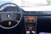 Mercedes W124 cu 2 milioane km la bord