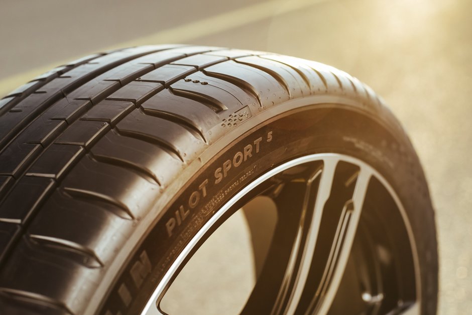 MICHELIN Pilot Sport 5 si MICHELIN Primacy 4+