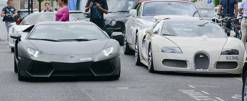 Milionarii si-au scos super-masinile la parada. Uite ce uragan auto a lovit Londra! Milionarii si-au scos super-masinile la parada. Uite ce uragan auto a lovit Londra!