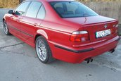 Mini-colectie de BMW-uri M5 scoasa la licitatie