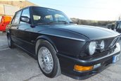 Mini-colectie de BMW-uri M5 scoasa la licitatie