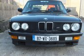 Mini-colectie de BMW-uri M5 scoasa la licitatie