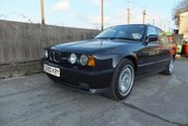Mini-colectie de BMW-uri M5 scoasa la licitatie