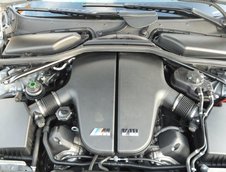 Mini-colectie de BMW-uri M5 scoasa la licitatie
