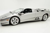 Mini-colectie de Lamborghini-uri scoasa la licitatie