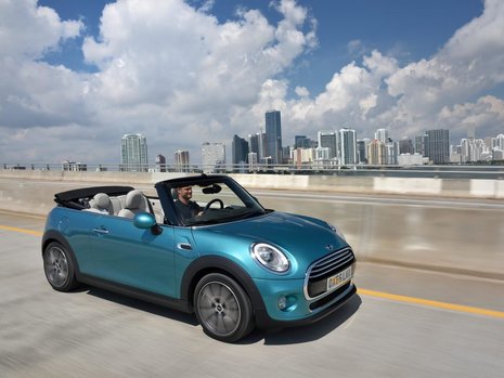 MINI Cooper Convertible