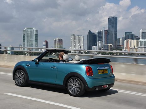 MINI Cooper Convertible