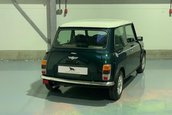 Mini Cooper cu 127 de kilometri la bord