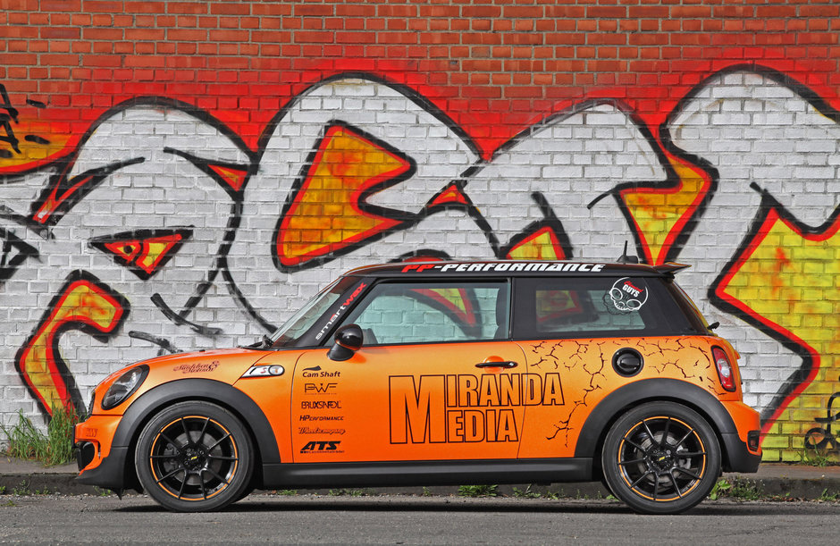 Mini Cooper S by Cam Shaft