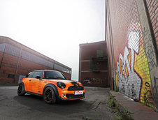 Mini Cooper S by Cam Shaft