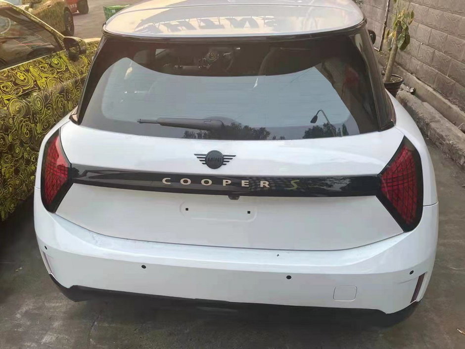 Mini Cooper S electric - Poze spion