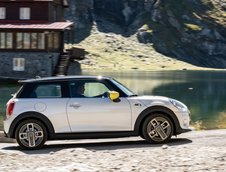 MINI Cooper SE pe Transfagarasan