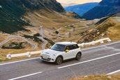 MINI Cooper SE pe Transfagarasan