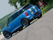 MINI Countryman S by Romeo Ferraris