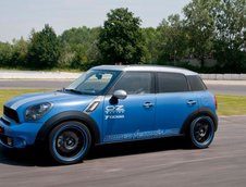 MINI Countryman S by Romeo Ferraris