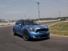 MINI Countryman S by Romeo Ferraris