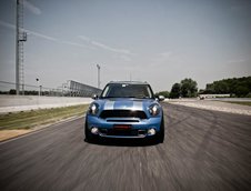 MINI Countryman S by Romeo Ferraris