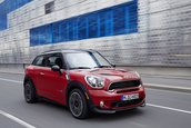 MINI Countryman si MINI Paceman