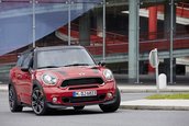 MINI Countryman si MINI Paceman