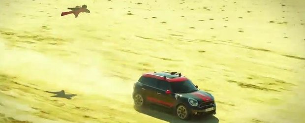 MINI John Cooper Works Countryman face oamenii sa zboare. La propriu!