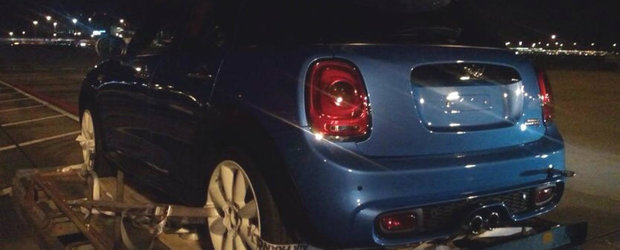 MINI pregateste o versiune in 5 usi a legendarului sau hatchback