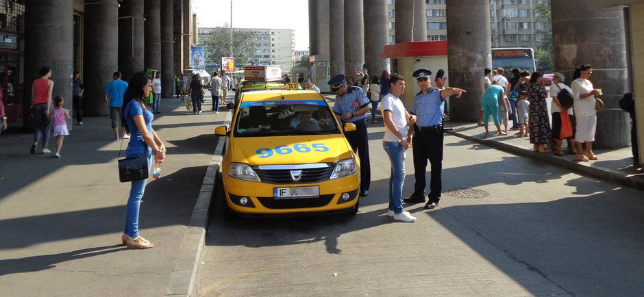 Mit sau realitate: alianta tacita dintre taximetristi si politistii rutieri Mit sau realitate: alianta tacita dintre taximetristi si politistii rutieri