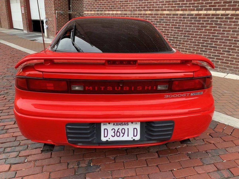 Mitsubishi 3000GT VR4 cu 735.000 de kilometri in bord