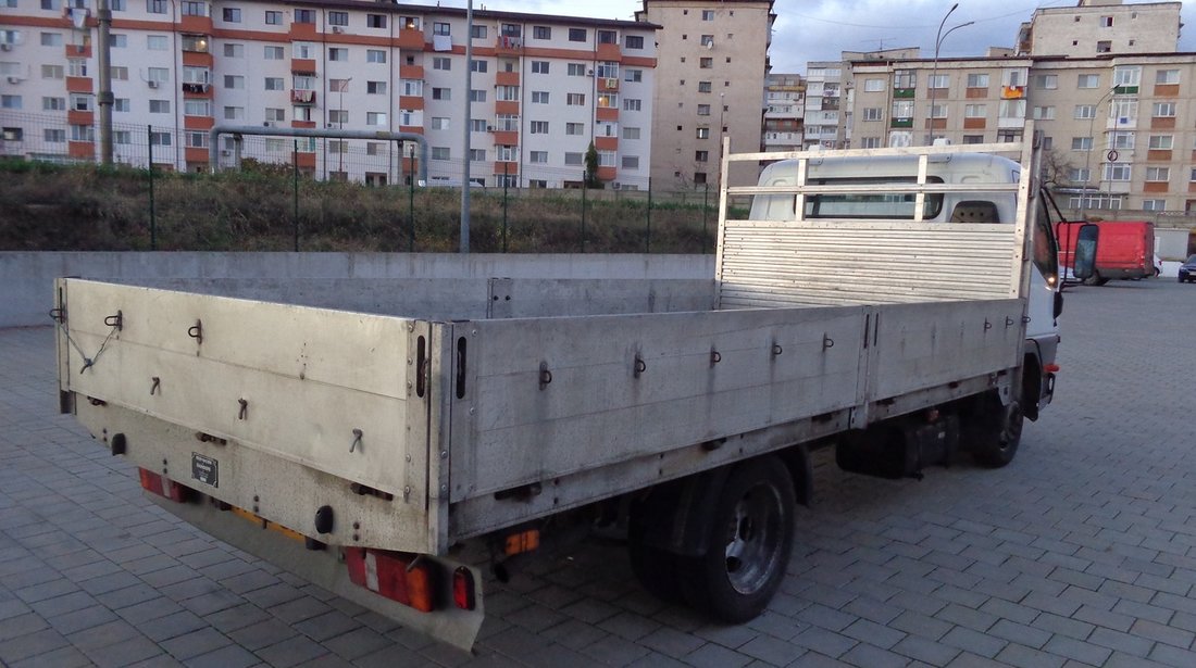 Mitsubishi Canter 3.0 D Nebasculabil 2001