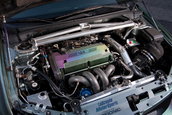 Mitsubishi EVO VIII: o bestie dezlantuita