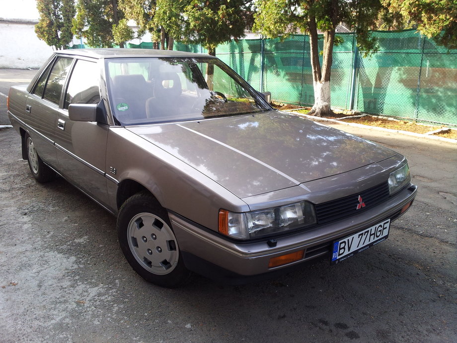 Mitsubishi Galant bunicu'