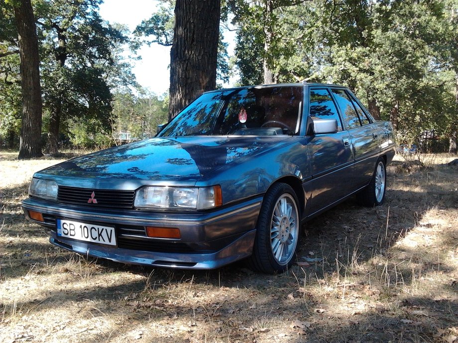 Mitsubishi Galant E14