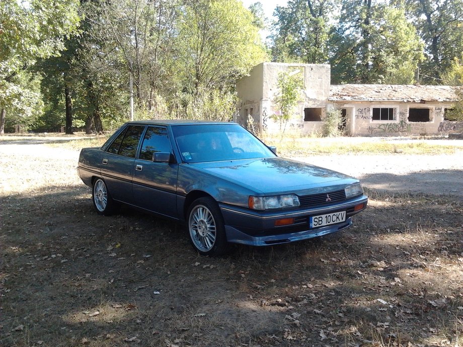 Mitsubishi Galant E14