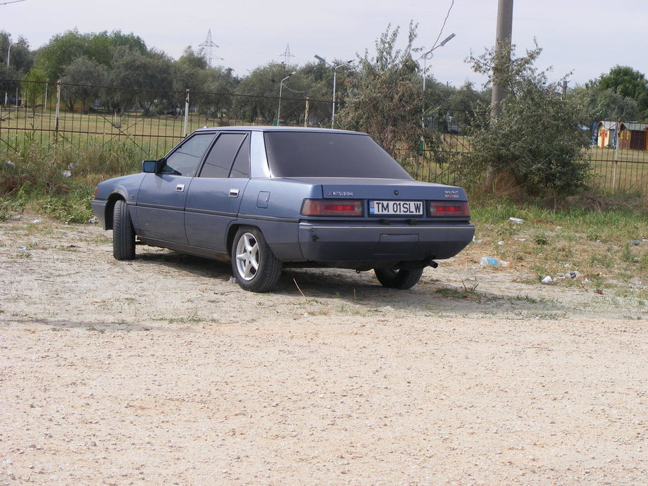 Mitsubishi Galant E14