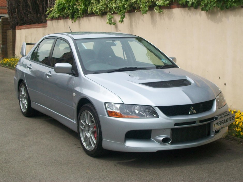 Mitsubishi Lancer Evo IX FQ-340