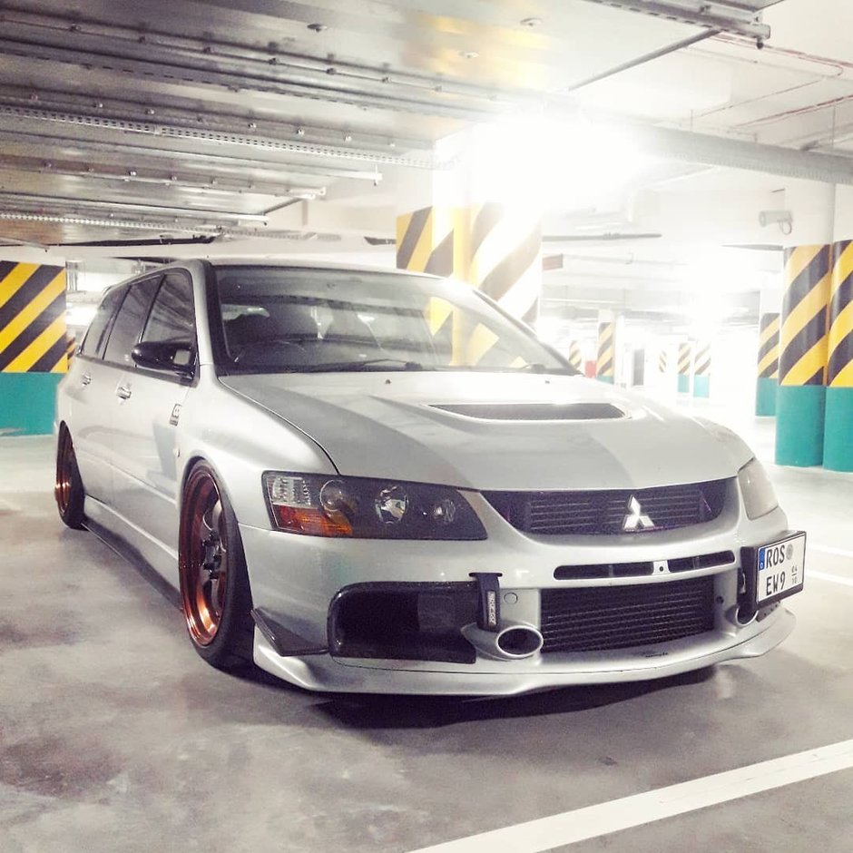 Mitsubishi Lancer Evolution IX Wagon GT-A