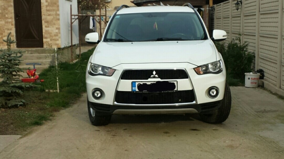 Mitsubishi Outlander 2200 2011