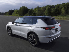 Mitsubishi Outlander PHEV - Galerie foto