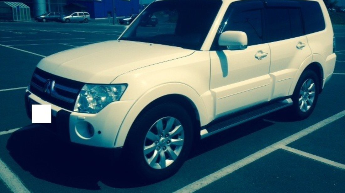 Mitsubishi Pajero 3.2 2010