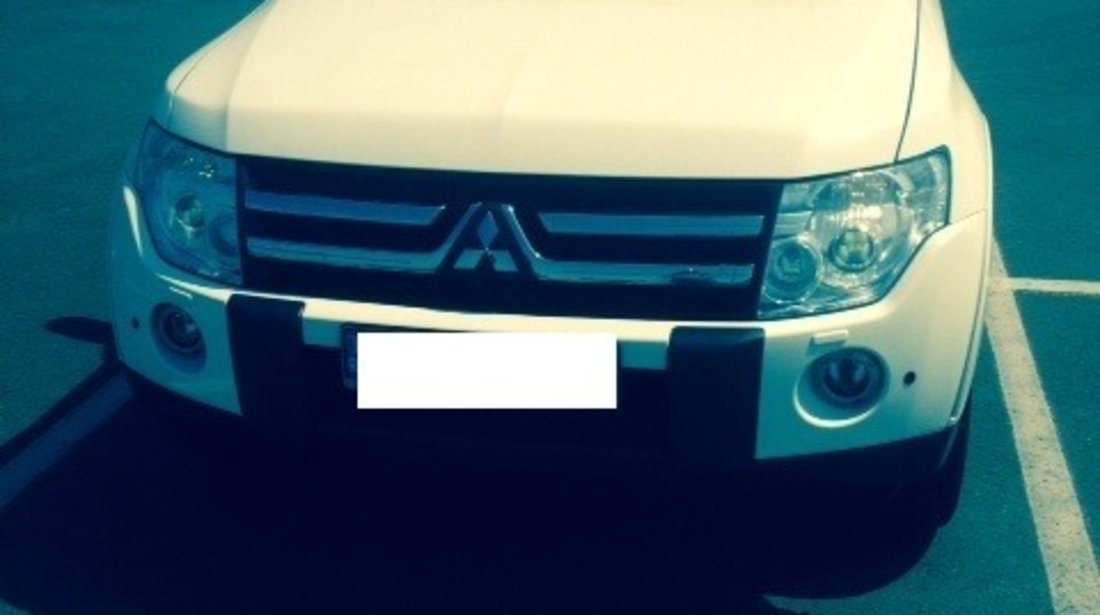 Mitsubishi Pajero 3.2 2010