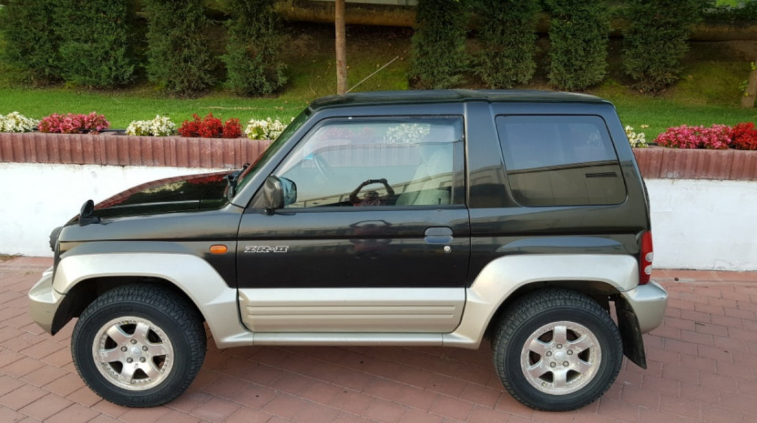 Mitsubishi Pajero Junior 1996