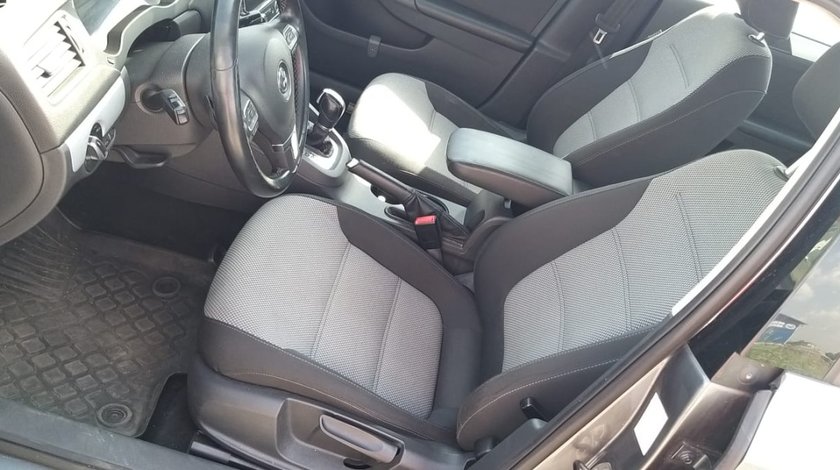 Mocheta Interior, VW Jetta 2014 1.4 TSI 150 Cai CRJA Hybrid