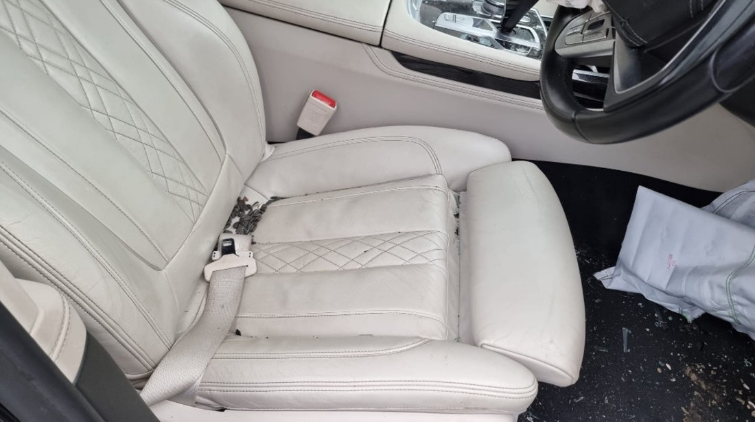 Mocheta podea interior BMW G11 2016 xDrive 3.0 d