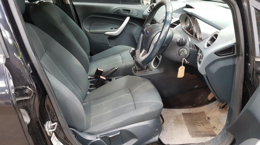 Mocheta podea interior Ford Fiesta 6 2011 HATCHBACK 1.4 TDCI