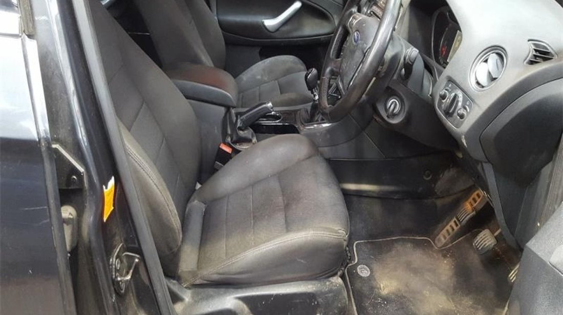 Mocheta podea interior Ford Mondeo Mk4 2008 Break 2.0 TDCi