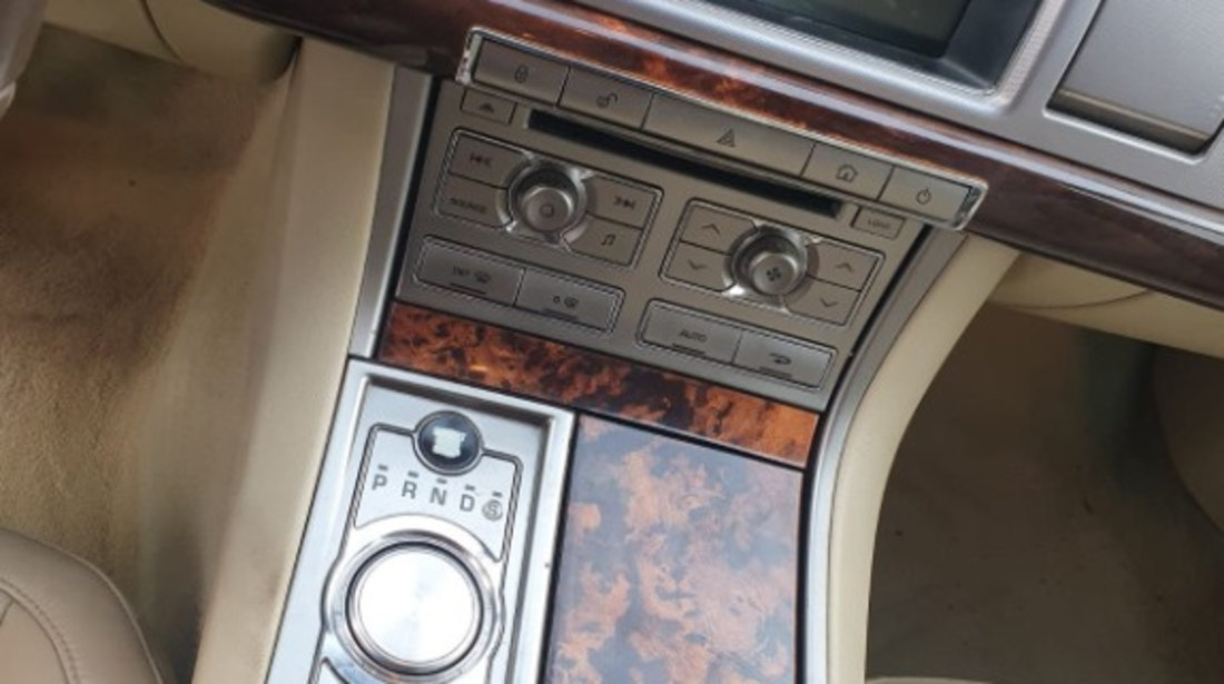 Mocheta podea interior Jaguar XF 2009 berlina 2.7 TDV6