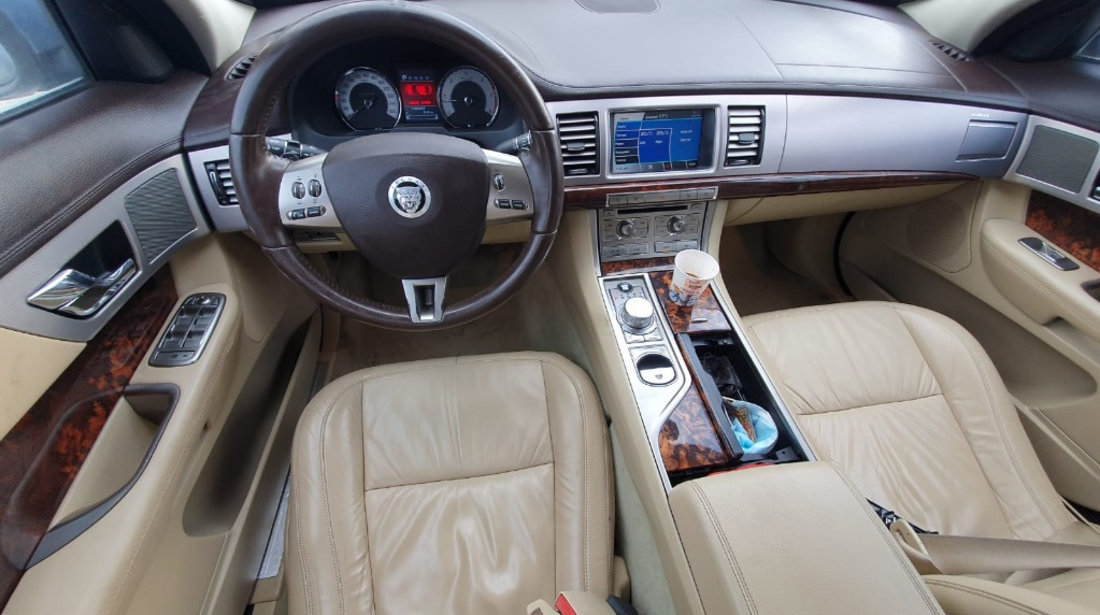 Mocheta podea interior Jaguar XF 2009 berlina 2.7 TDV6
